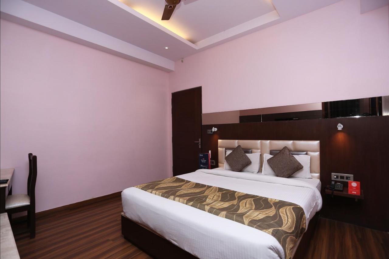Hotel Rudra Vilas Агра Екстер'єр фото