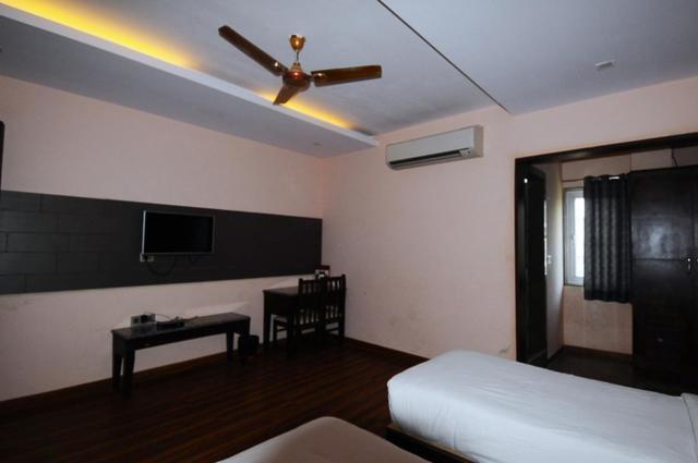 Hotel Rudra Vilas Агра Екстер'єр фото